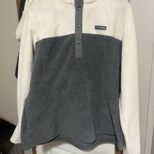 Columbia White and Gray Ski Jacket